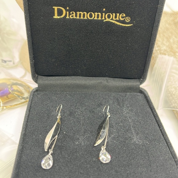 Vintage Diamonique 14K White Gold Dangle Earrings - Picture 2 of 5